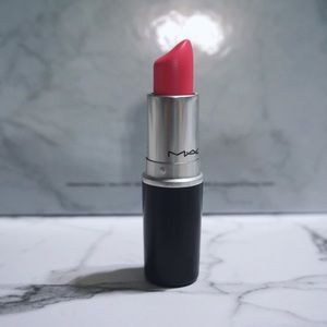 ✨1 HOUR SALE✨ MAC Lipstick.